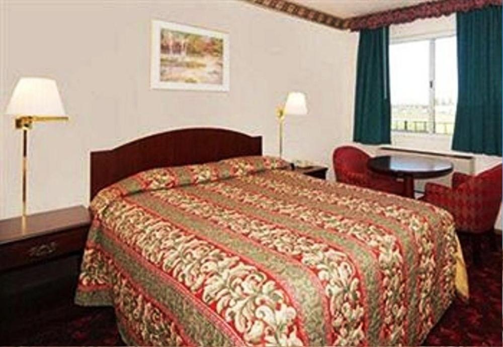 Standard Queen Room - Smoking